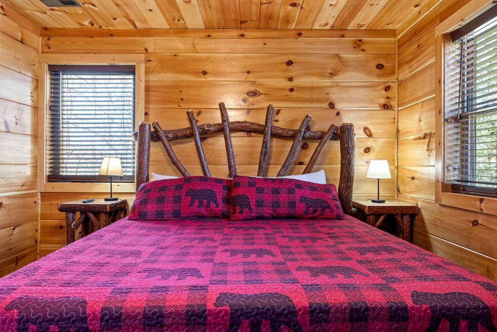 Bobcat Den By Eden Crest Villa Gatlinburg Bagian luar foto