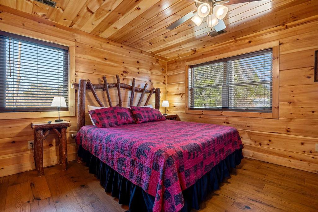 Bobcat Den By Eden Crest Villa Gatlinburg Bagian luar foto