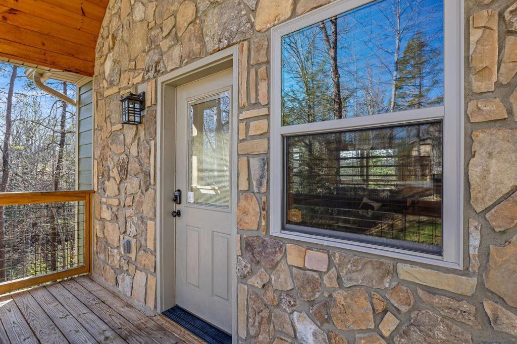 Bobcat Den By Eden Crest Villa Gatlinburg Bagian luar foto